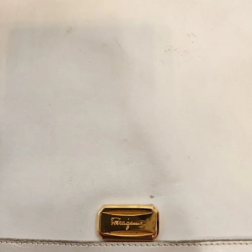 SALVATORE FERRAGAMO WHITE SATCHEL BAG